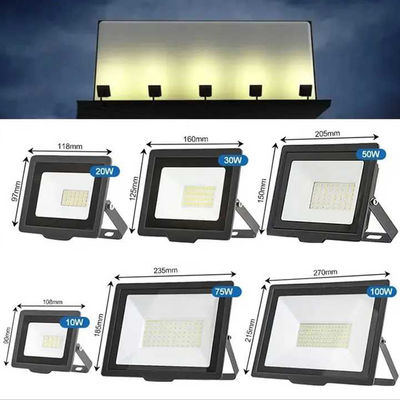 120lm/w Efficacité lumineuse Économie d'énergie Lampes LED étanches pour les stades de sport