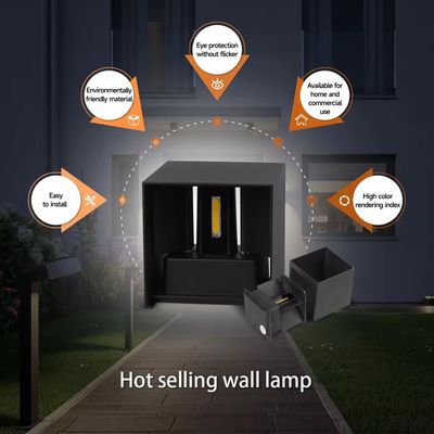 Solution d'éclairage extérieur résidentiel Lampes murales en aluminium avec alimentation solaire