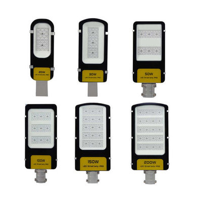 Lampe de rue à commande à distance extérieure en aluminium sous pression 80 Ra CRI pour un éclairage supérieur
