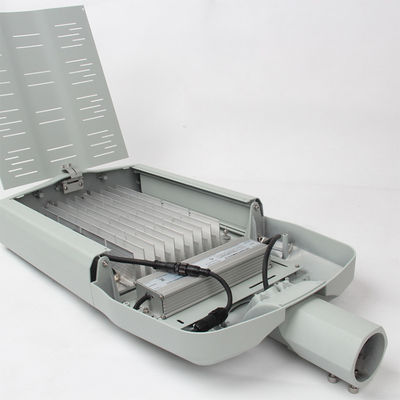 5- Éclairage de projet routier IP66 personnalisé 100W 150W 200W 250W 330W LED Street Light
